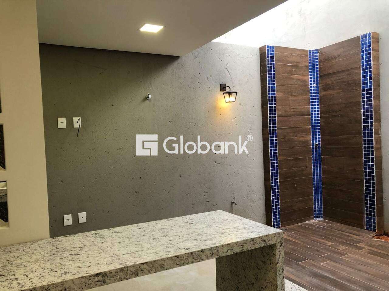 Sobrado 2 quartos à venda Universitário 161,67m² Montes Claros MG: 