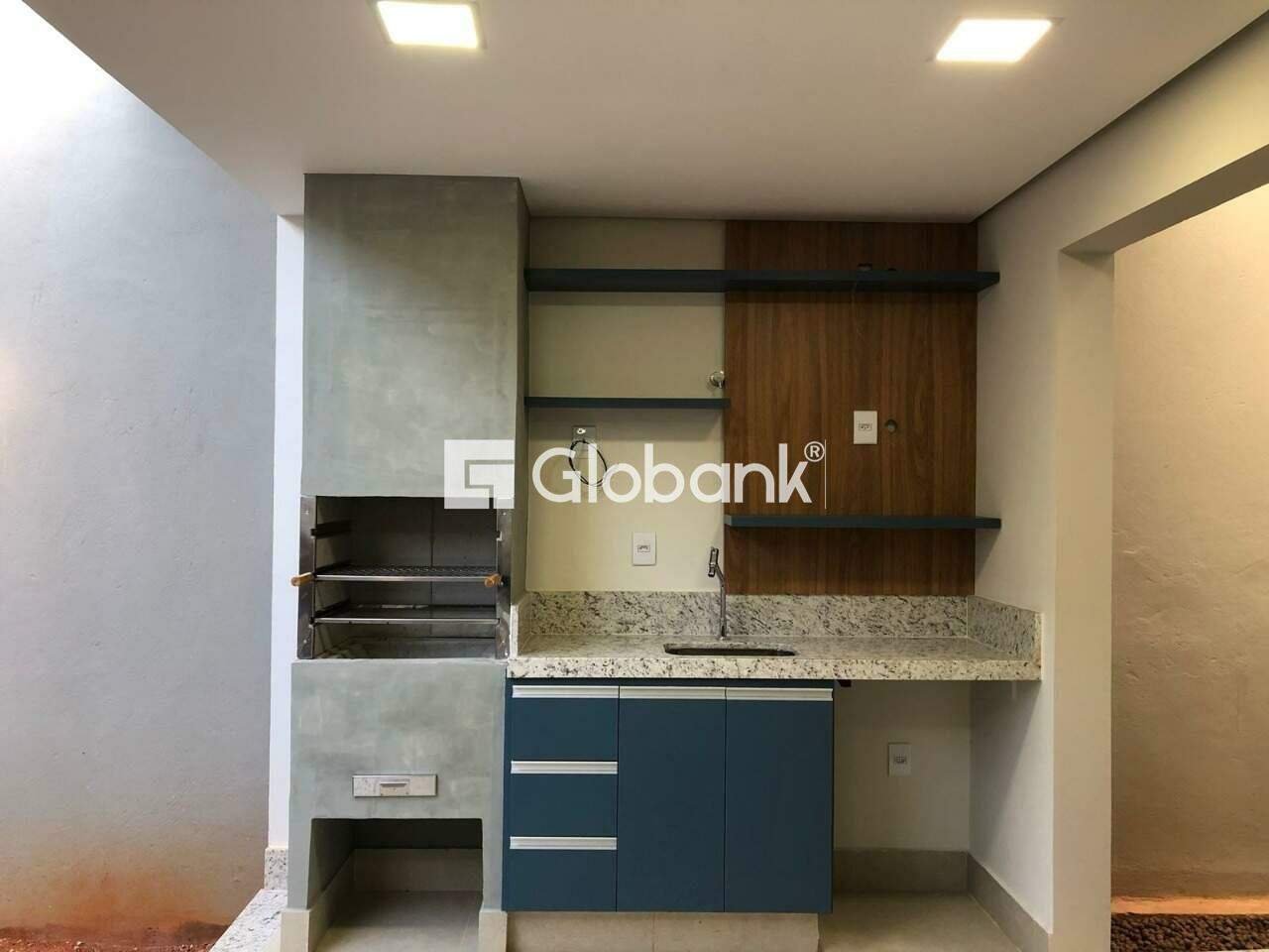 Sobrado 2 quartos à venda Universitário 161,67m² Montes Claros MG: 