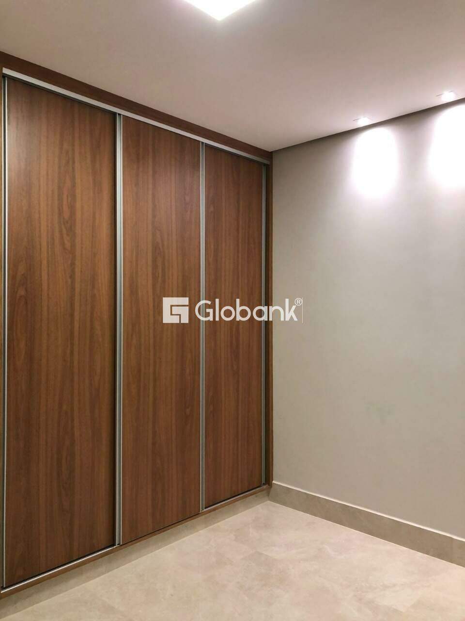 Sobrado 2 quartos à venda Universitário 161,67m² Montes Claros MG: 