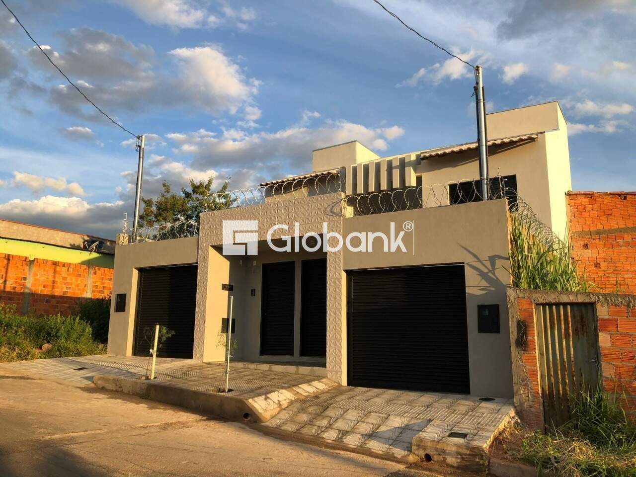 Sobrado 2 quartos à venda Universitário 161,67m² Montes Claros MG: 