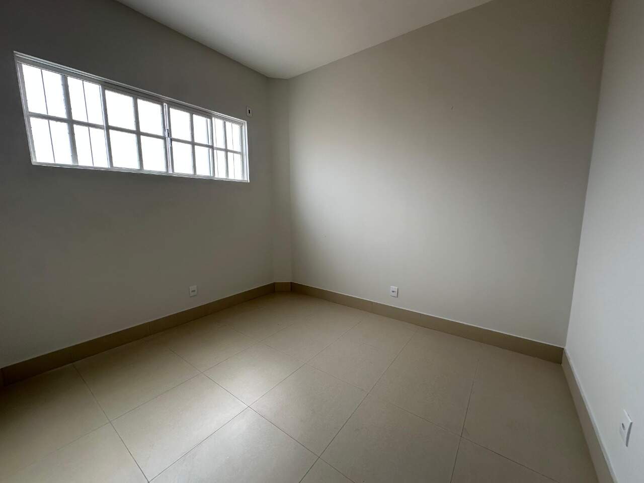 Kitnet 1 quarto para aluguel Vila Guilhermina 25m² Montes Claros MG: Quarto