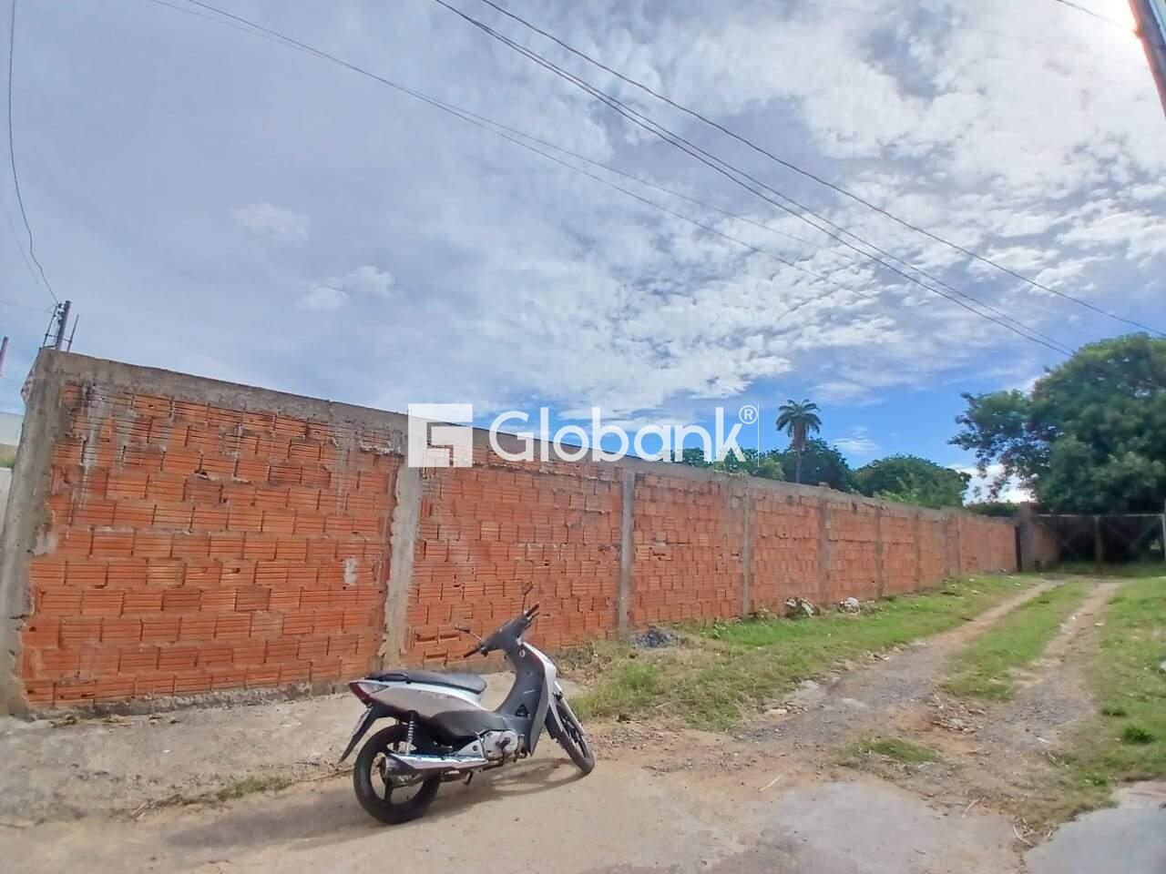 Terreno para aluguel Nossa Senhora Aparecida 0m² Montes Claros MG: Lateral