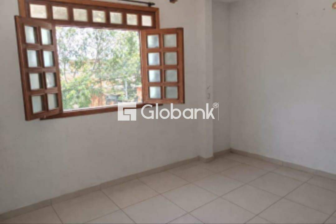 Casa 4 quartos à venda Santa Rita I 400m² Montes Claros MG: 