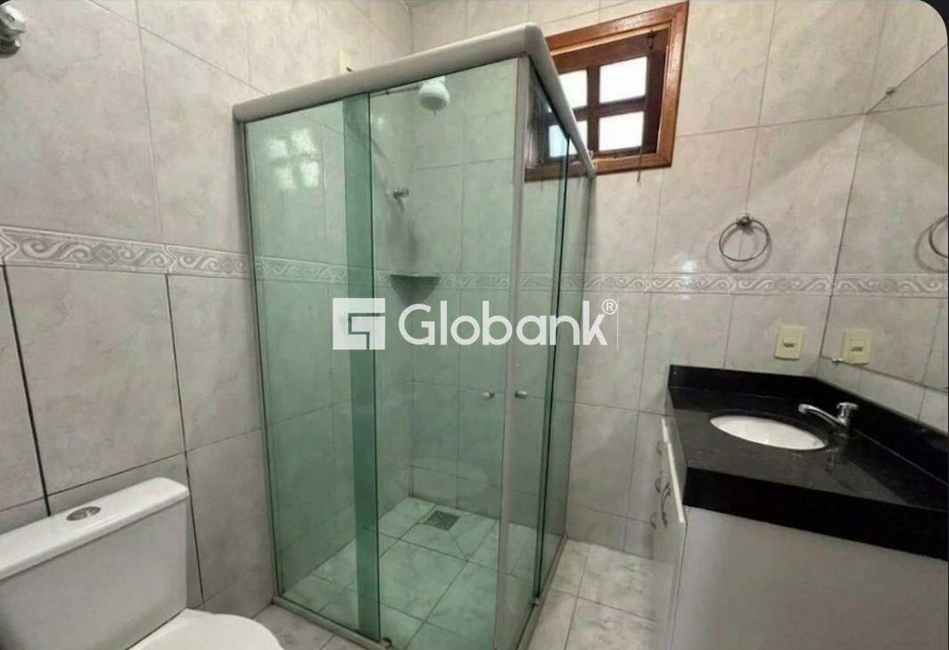 Casa 4 quartos à venda Santa Rita I 400m² Montes Claros MG: 