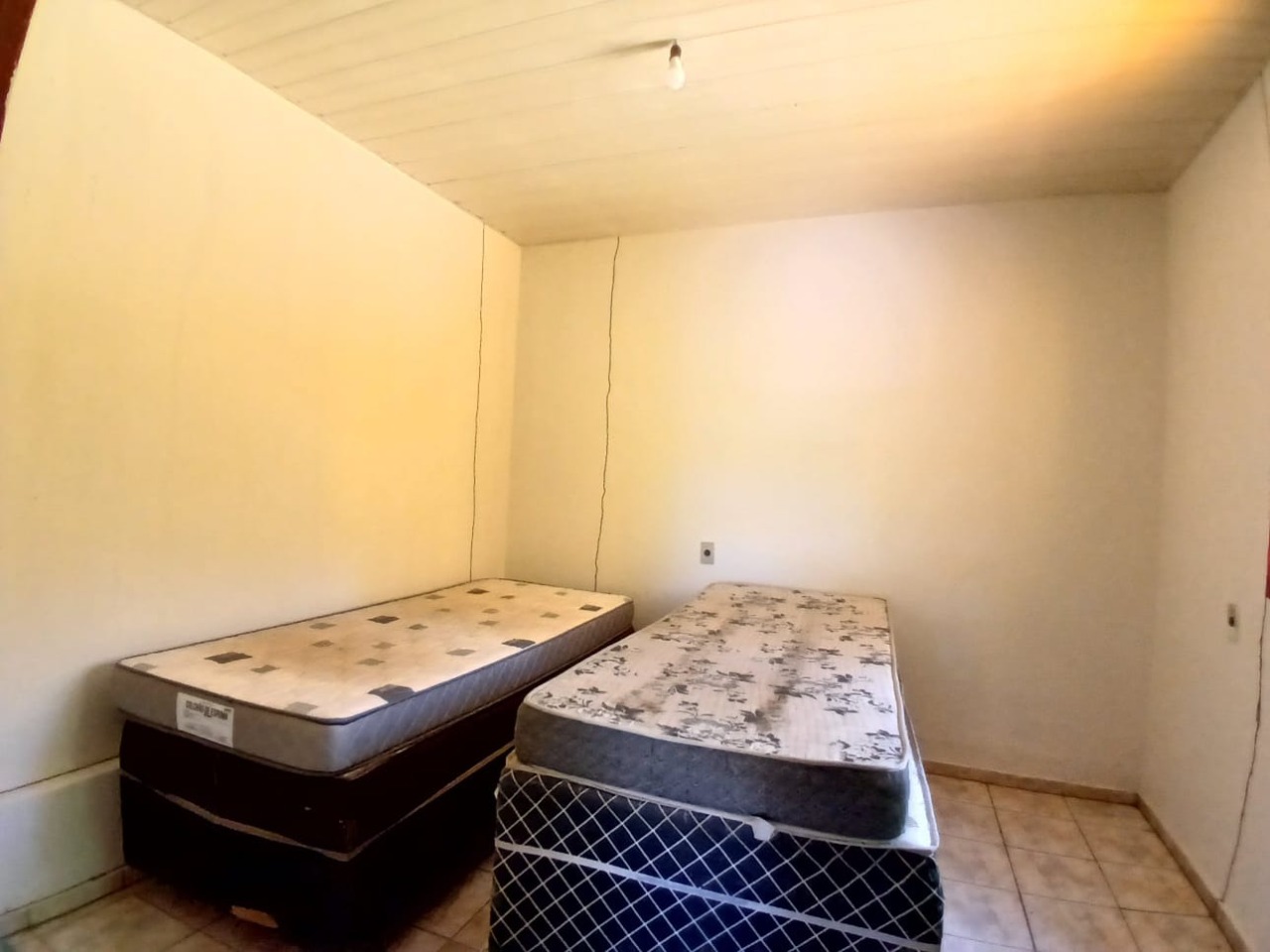 Casa 7 quartos para aluguel Planalto 200m² Montes Claros MG: Quarto garagem