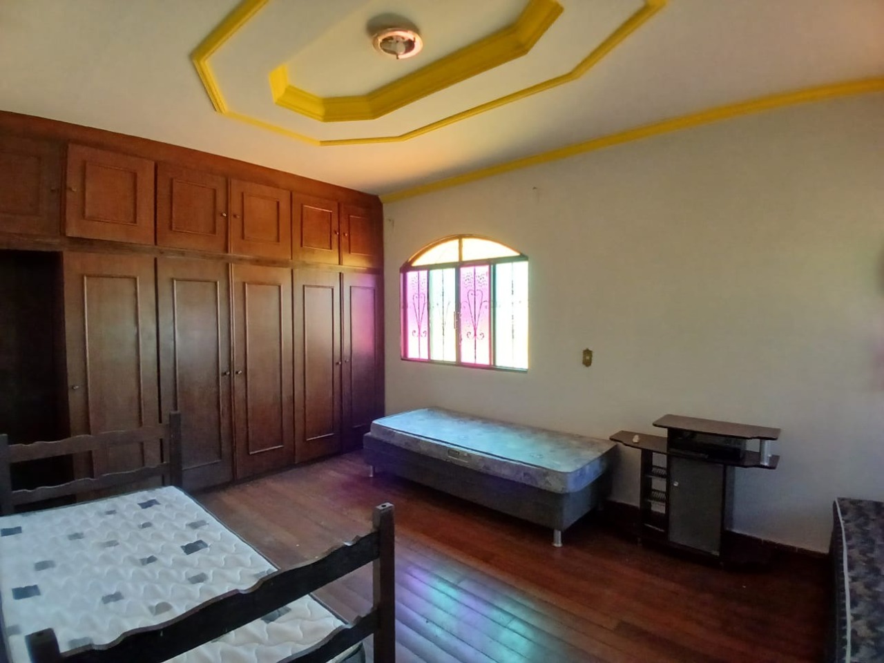 Casa 7 quartos para aluguel Planalto 200m² Montes Claros MG: Suite primeiro piso