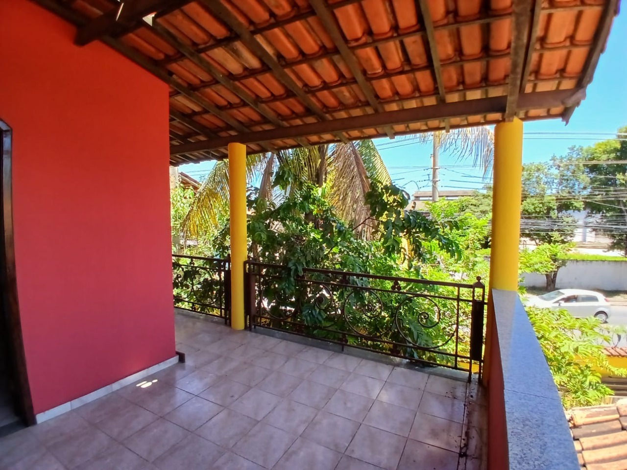 Casa 7 quartos para aluguel Planalto 200m² Montes Claros MG: Varanda 1 piso