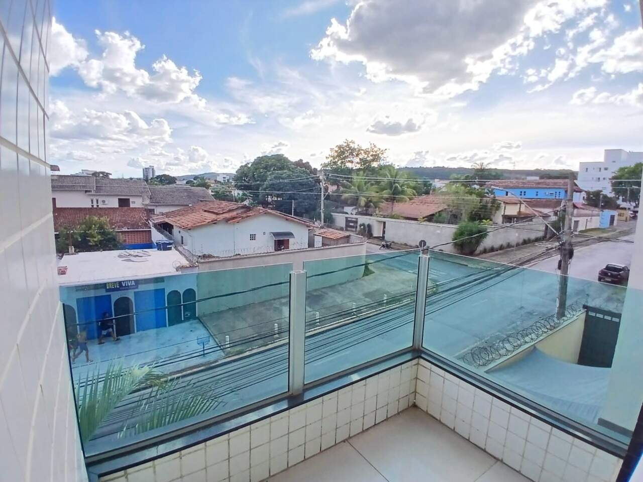Apartamento 3 quartos para aluguel Jardim Panorama 98m² Montes Claros MG: Varanda quarto