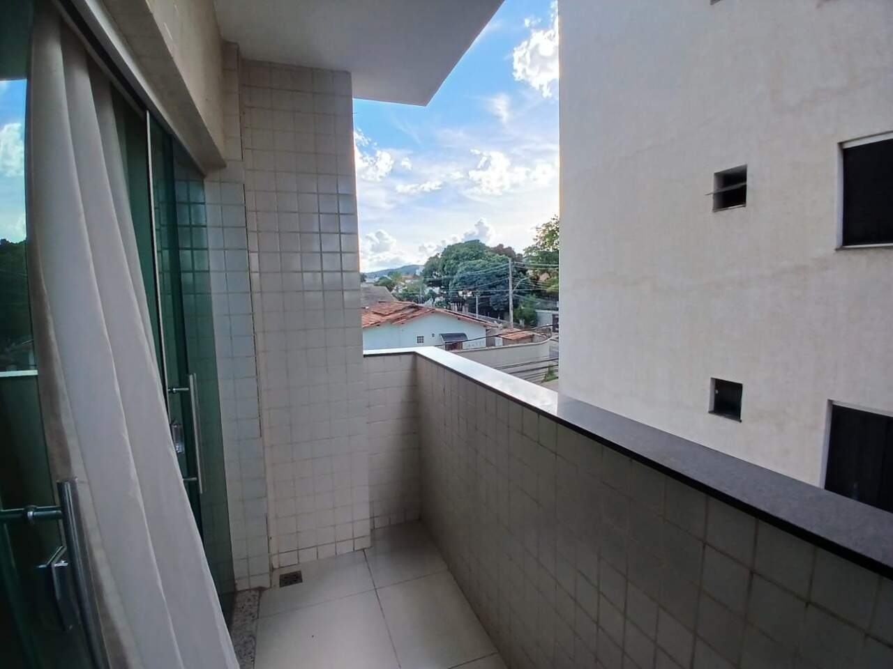 Apartamento 3 quartos para aluguel Jardim Panorama 98m² Montes Claros MG: Varanda sala