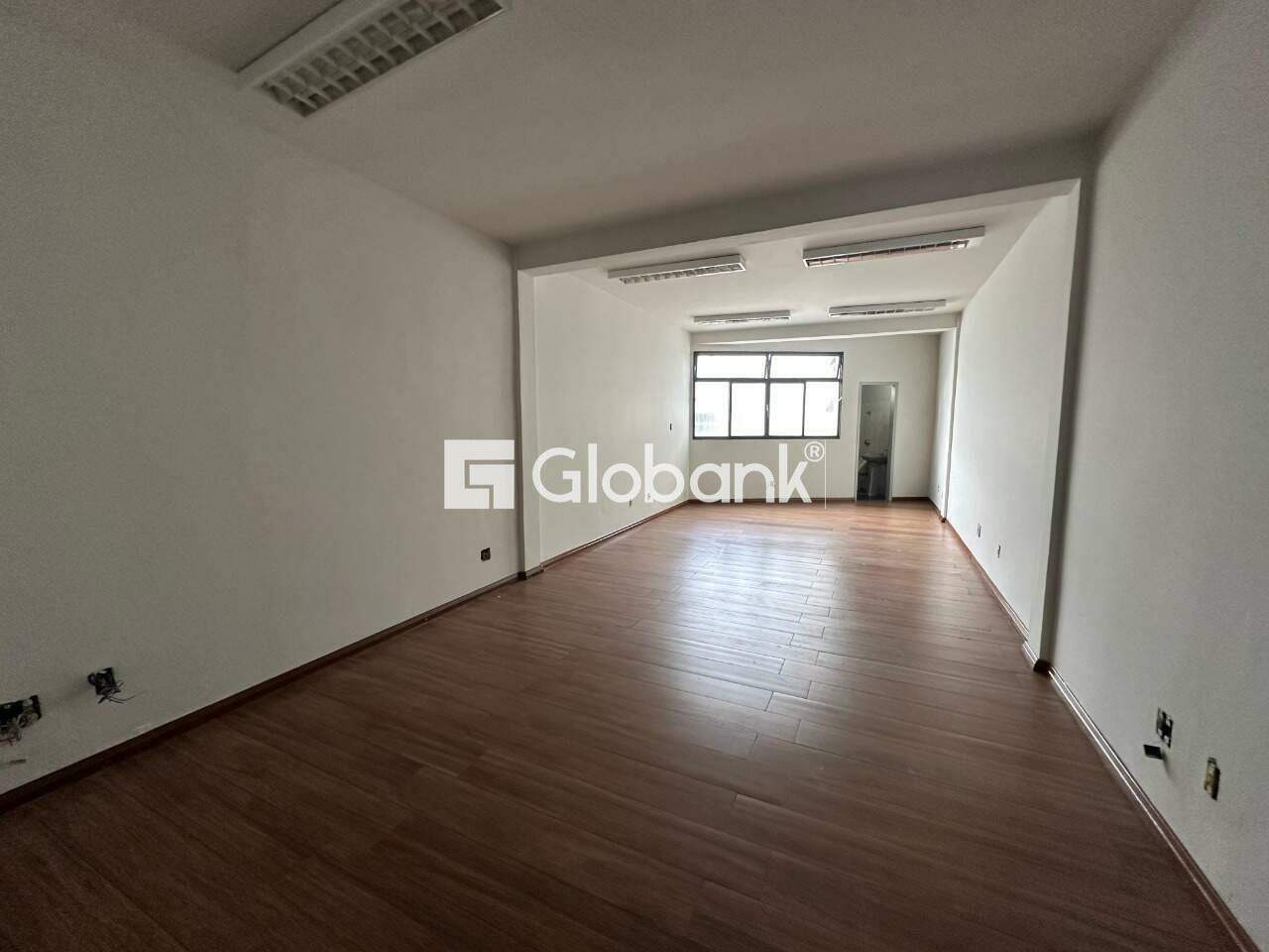 Sala comercial para aluguel Centro 34,71m² Montes Claros MG: Sala1