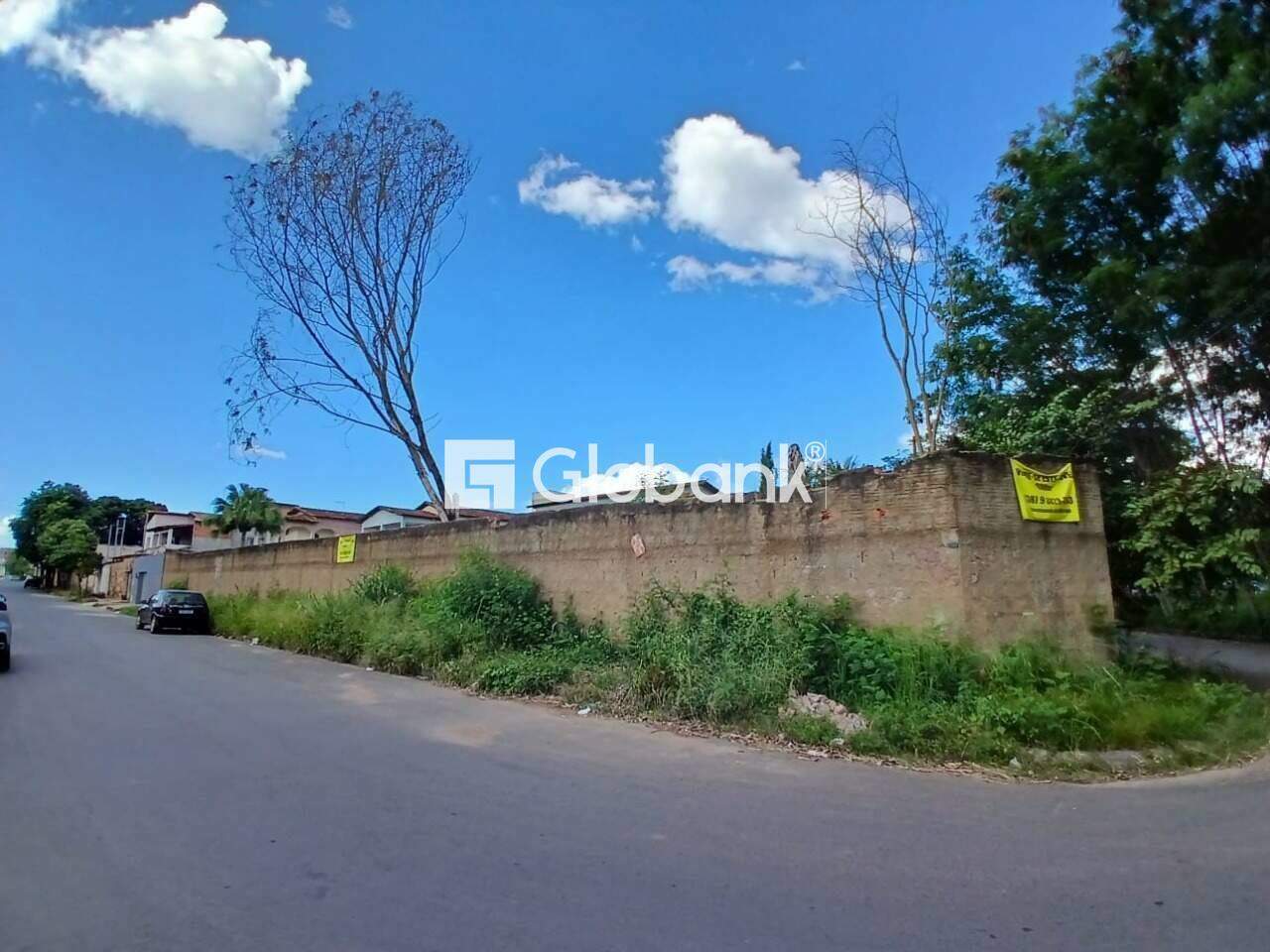Terreno para aluguel Nossa Senhora Aparecida 0m² Montes Claros MG: Lateral