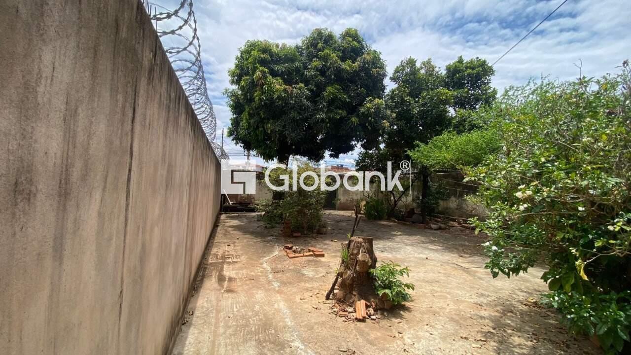Casa 2 quartos à venda São Judas Tadeu 120m² Montes Claros MG: 