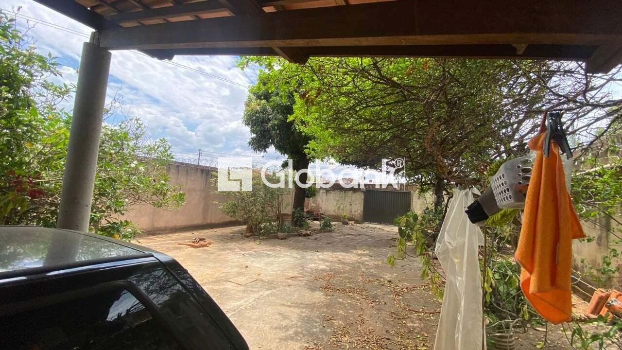 Casa 2 quartos à venda São Judas Tadeu 120m² Montes Claros MG: 