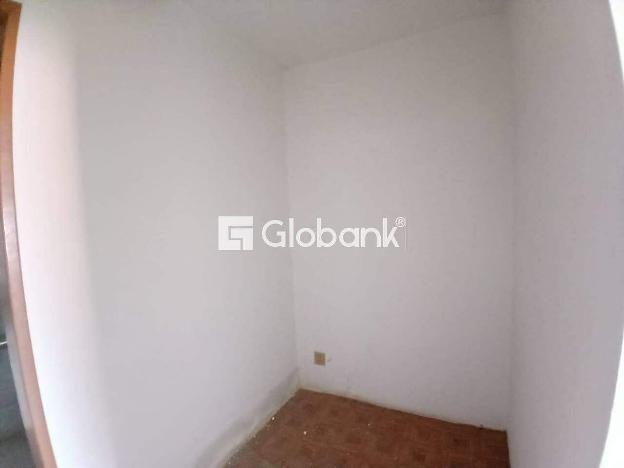 Kitnet 1 quarto para aluguel Centro 40m² Montes Claros MG: Closet