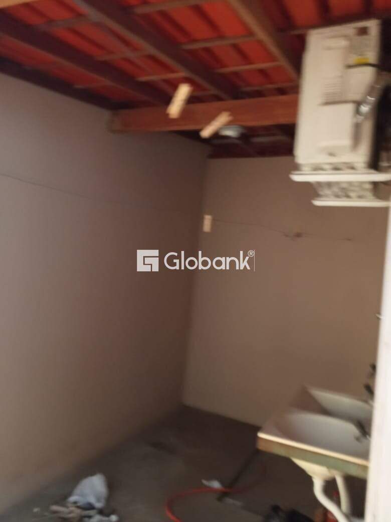 Casa 2 quartos à venda Independência 0m² Montes Claros MG: