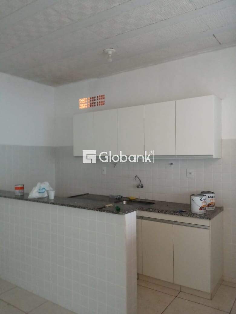 Casa 2 quartos à venda Independência 0m² Montes Claros MG: