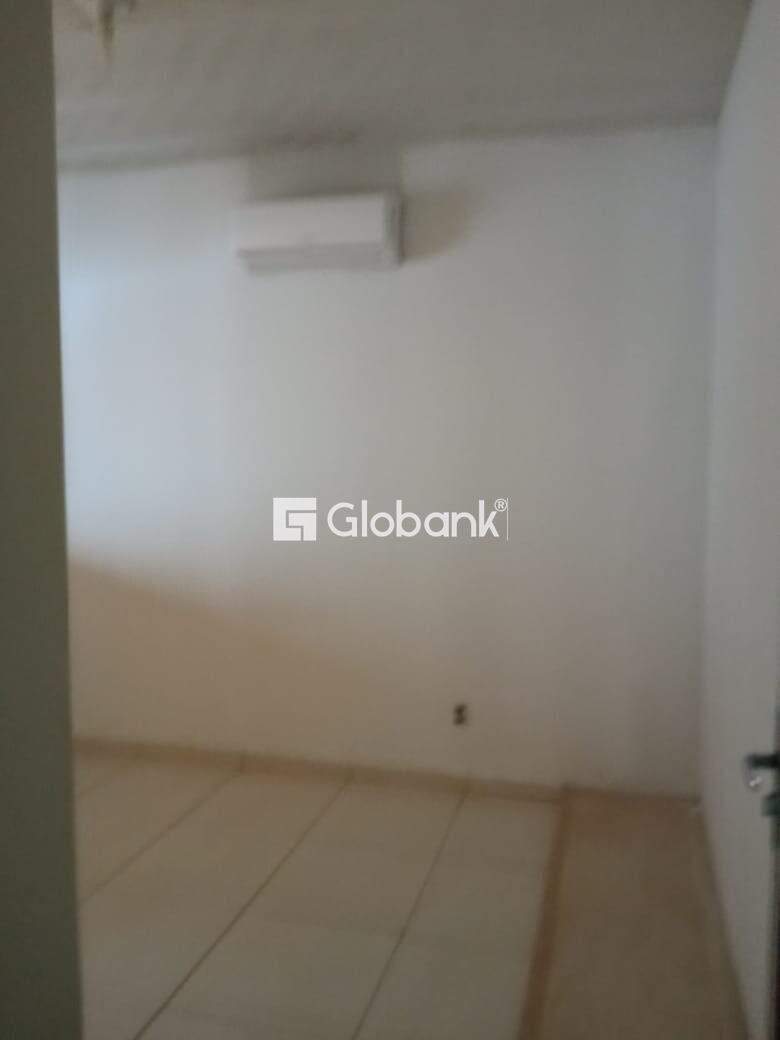 Casa 2 quartos à venda Independência 0m² Montes Claros MG: