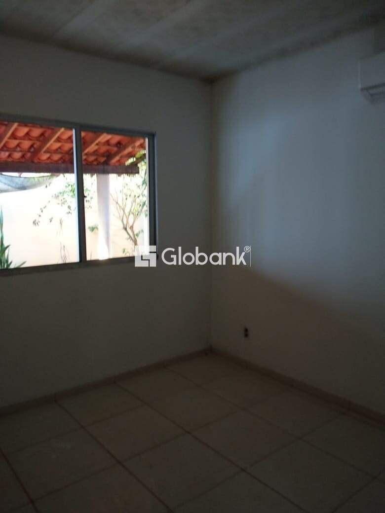 Casa 2 quartos à venda Independência 0m² Montes Claros MG: