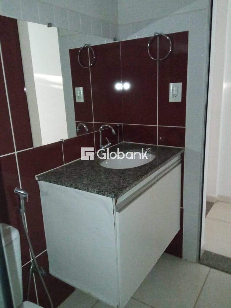 Casa 2 quartos à venda Independência 0m² Montes Claros MG: