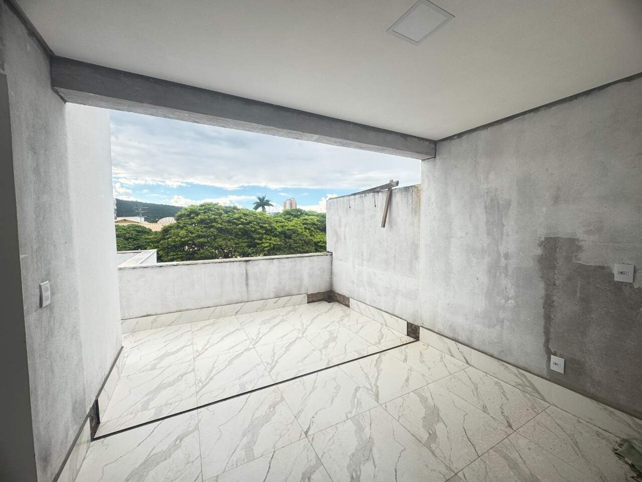Sobrado 2 quartos à venda Jardim São Luiz 81m² Montes Claros MG: