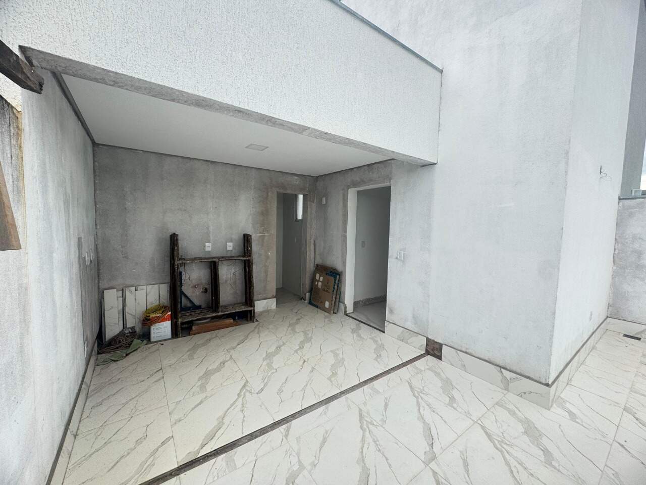 Sobrado 2 quartos à venda Jardim São Luiz 81m² Montes Claros MG: