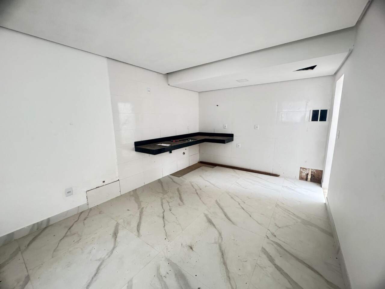 Sobrado 2 quartos à venda Jardim São Luiz 81m² Montes Claros MG: