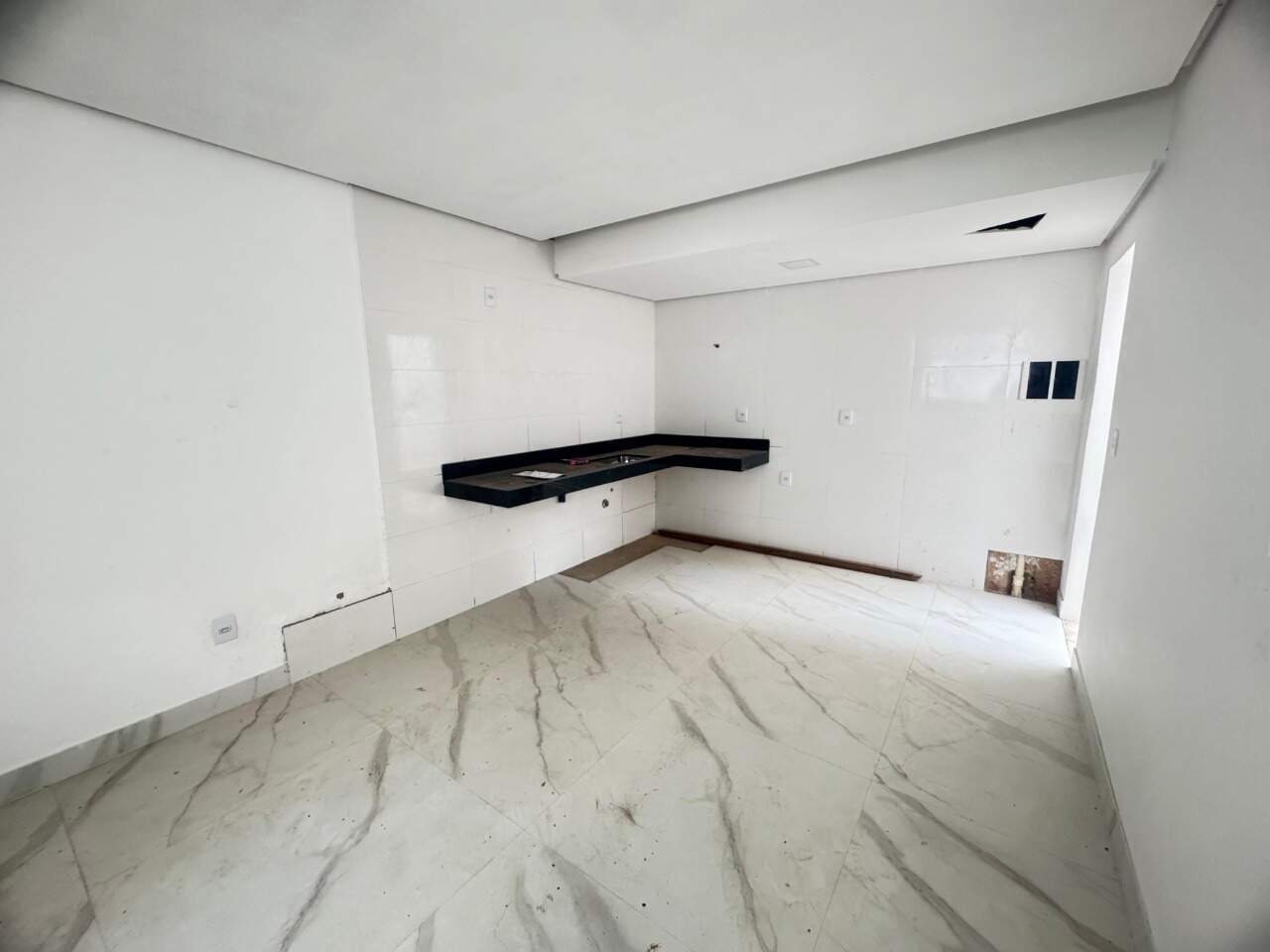 Sobrado 2 quartos à venda Jardim São Luiz 81m² Montes Claros MG: