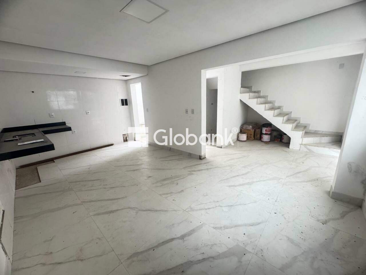 Sobrado 2 quartos à venda Jardim São Luiz 81m² Montes Claros MG: 