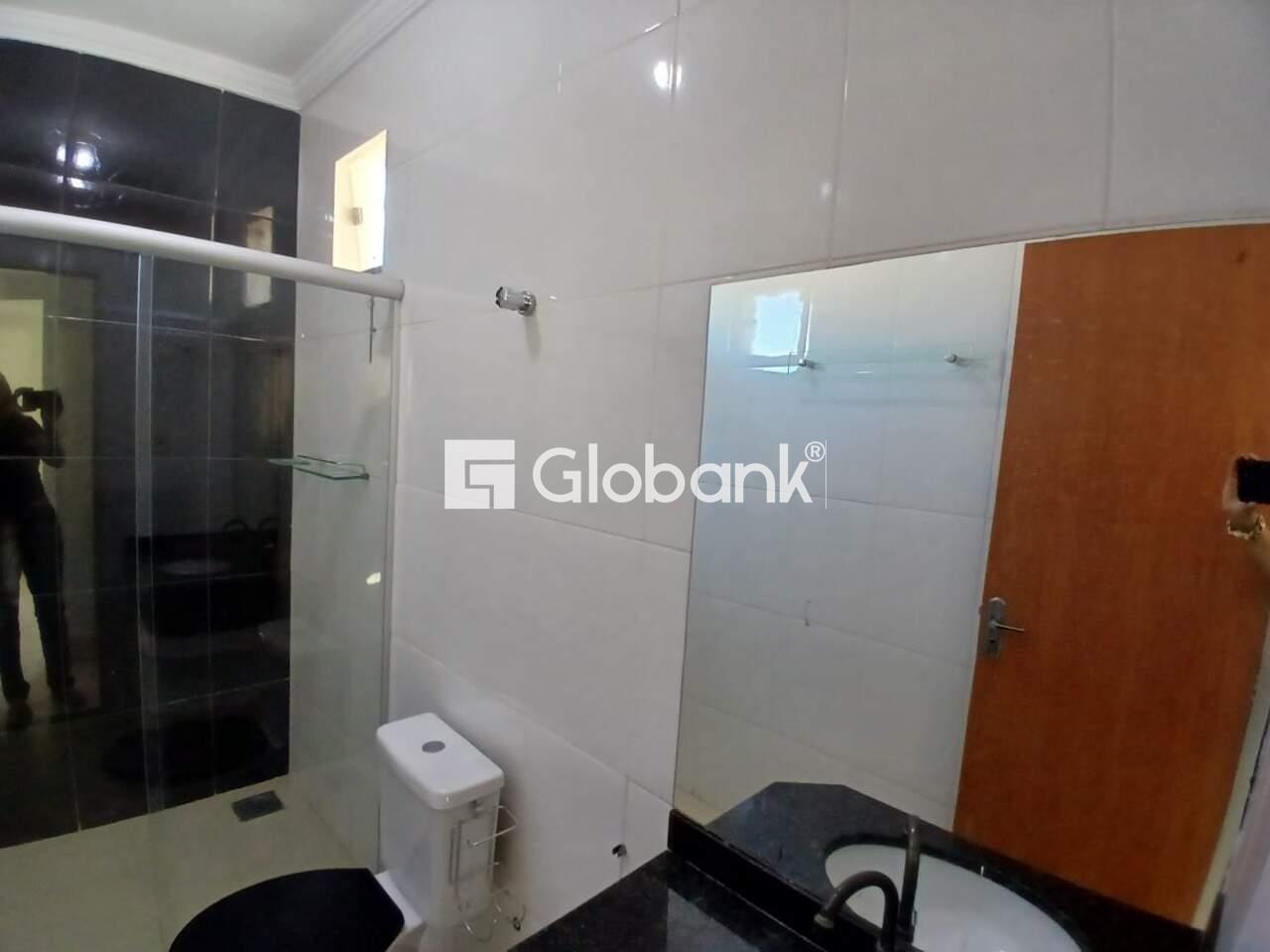 Casa 3 quartos à venda Alto Floresta 77,5m² Montes Claros MG: 