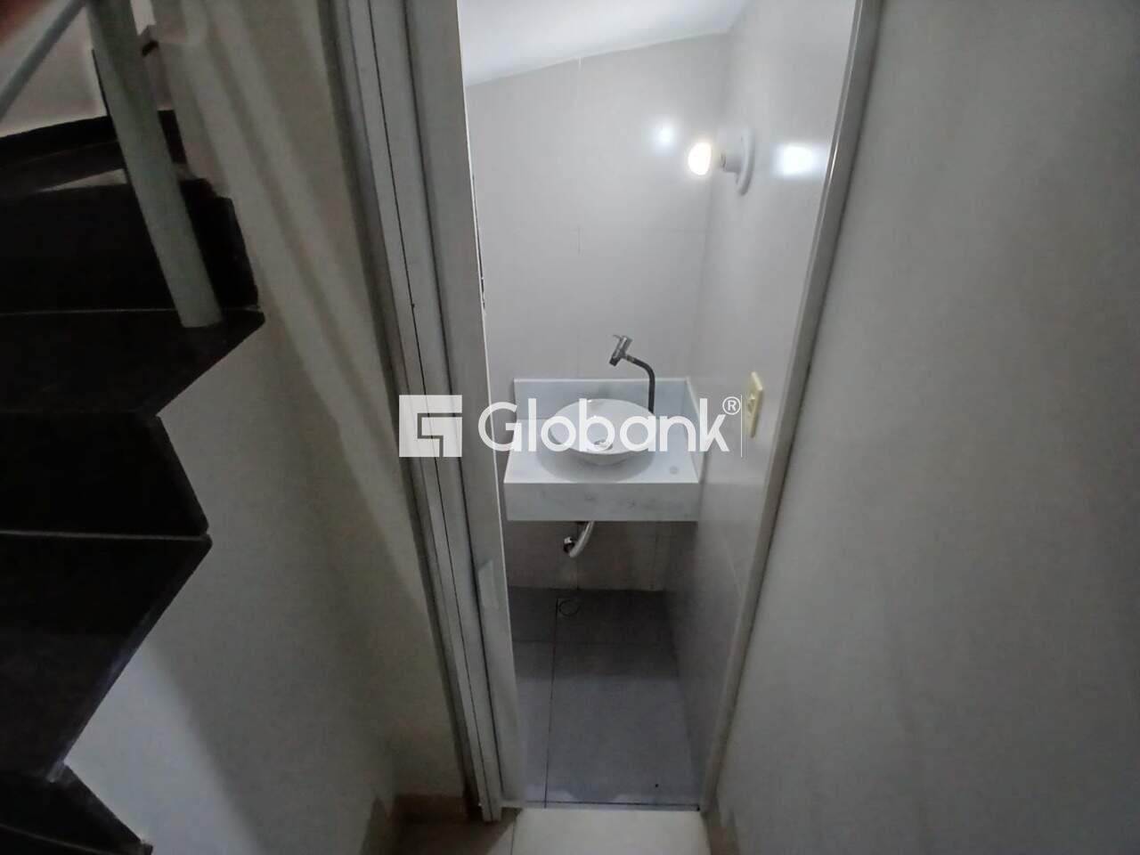 Casa 3 quartos à venda Alto Floresta 77,5m² Montes Claros MG: 