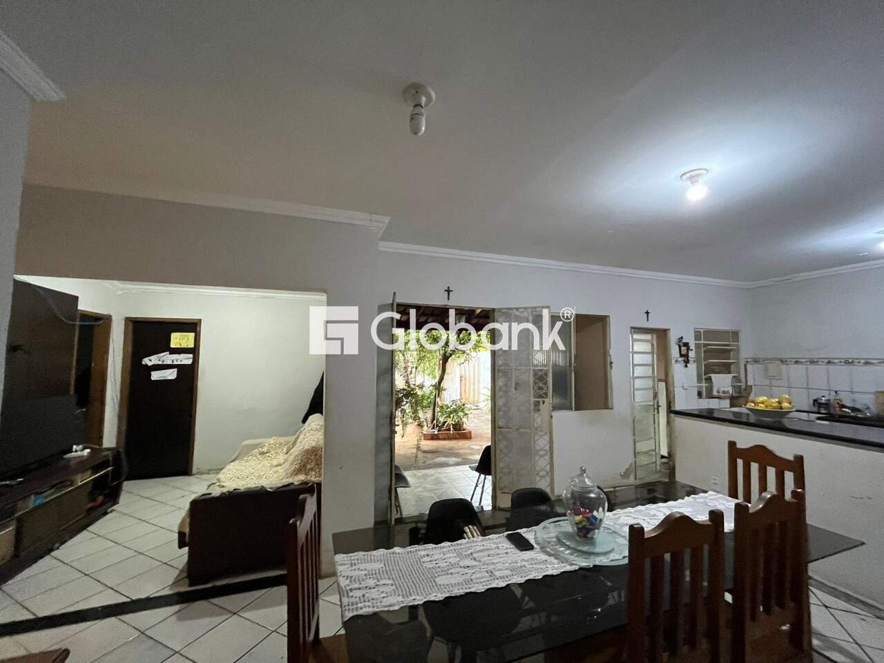 Casa 7 quartos para aluguel Jardim São Luiz 360m² Montes Claros MG: 