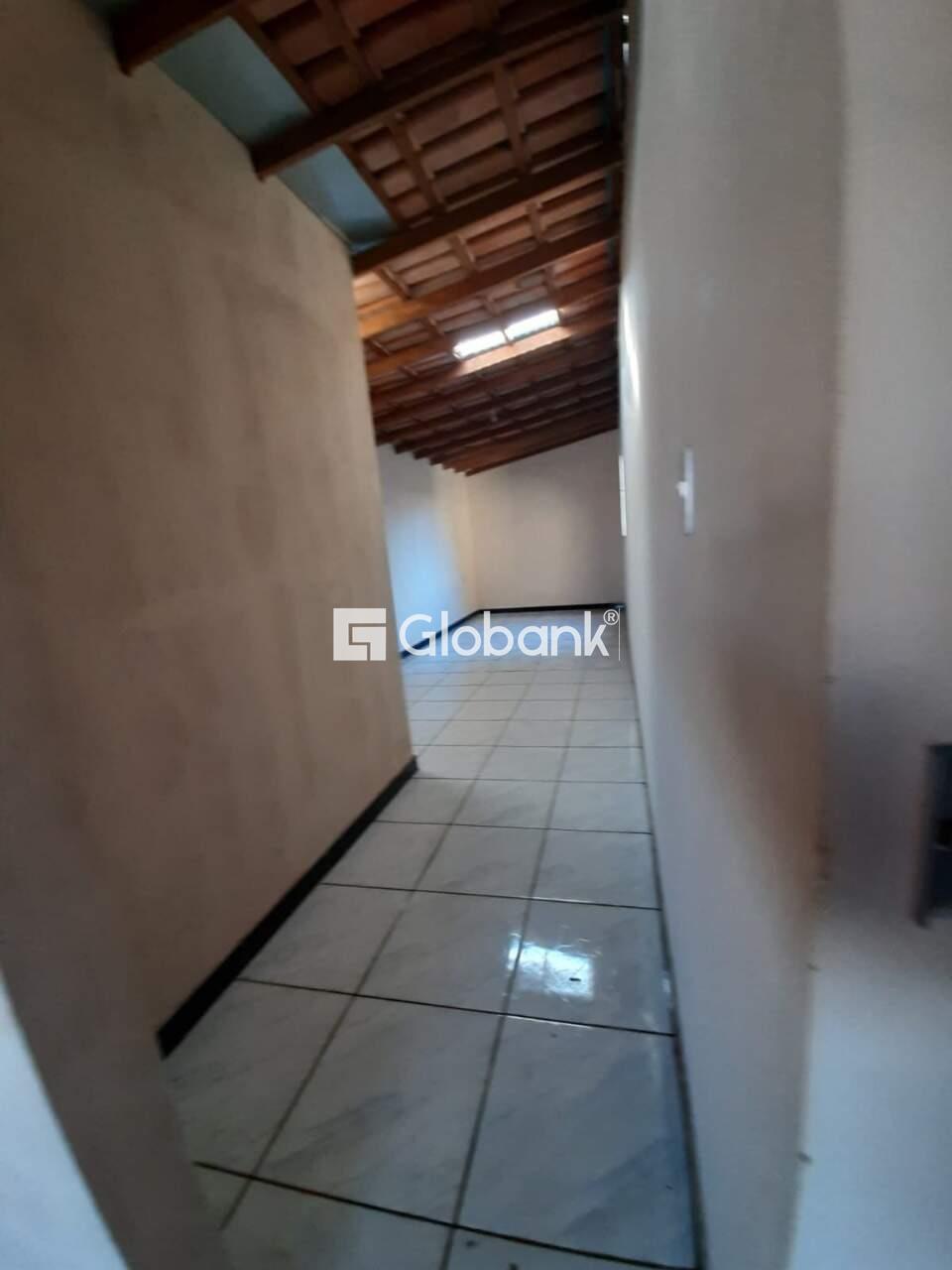 Casa 4 quartos à venda Vila Sumaré 280m² Montes Claros MG: 