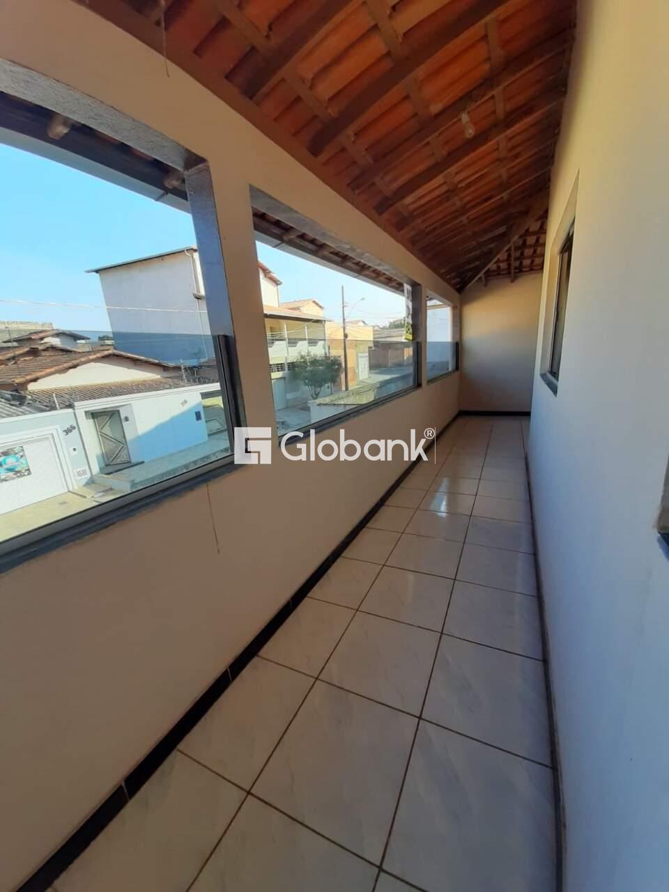 Casa 4 quartos à venda Vila Sumaré 280m² Montes Claros MG: 