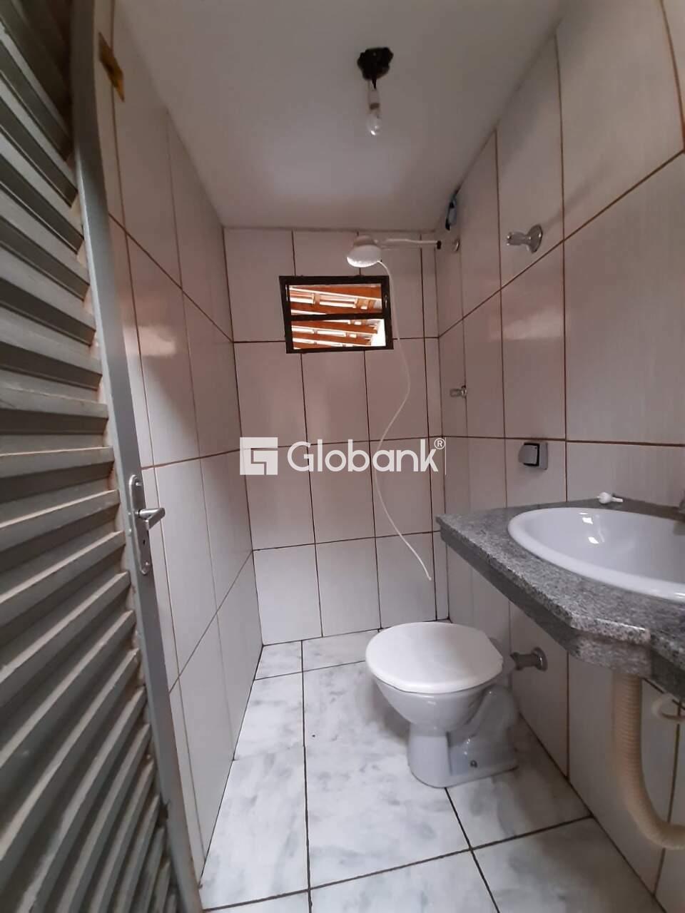 Casa 4 quartos à venda Vila Sumaré 280m² Montes Claros MG: 