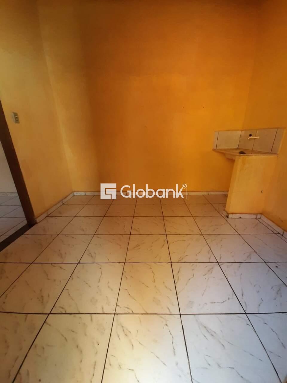 Casa 4 quartos à venda Vila Sumaré 280m² Montes Claros MG: 