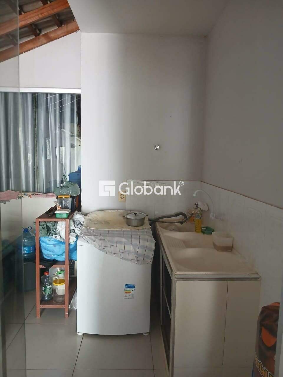 Casa 3 quartos à venda Interlagos 65m² Montes Claros MG: 