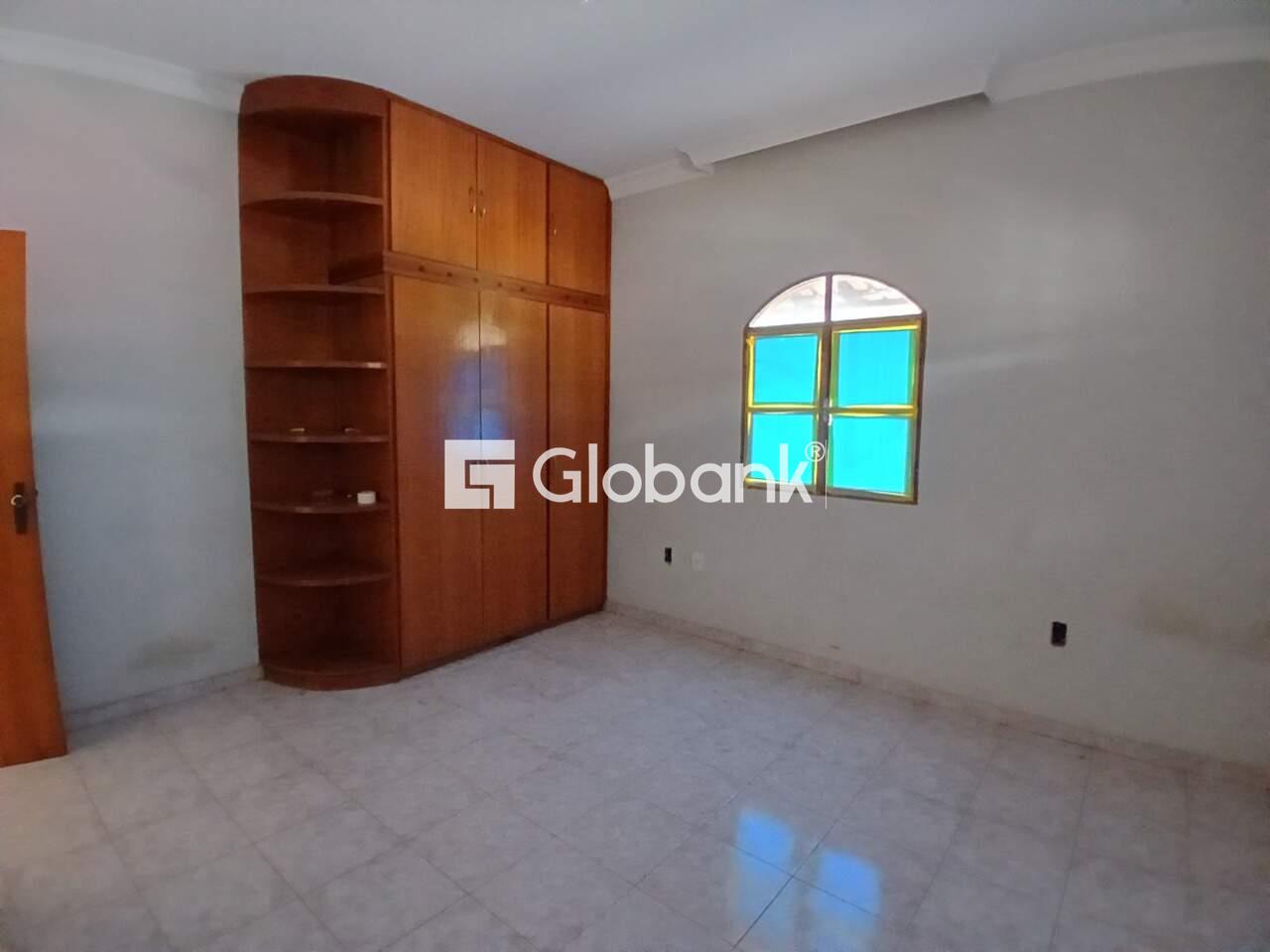 Casa 4 quartos para aluguel Alto São João 98m² Montes Claros MG: Quarto