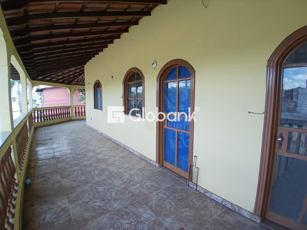 Casa 4 quartos para aluguel Alto São João 98m² Montes Claros MG: Sacada