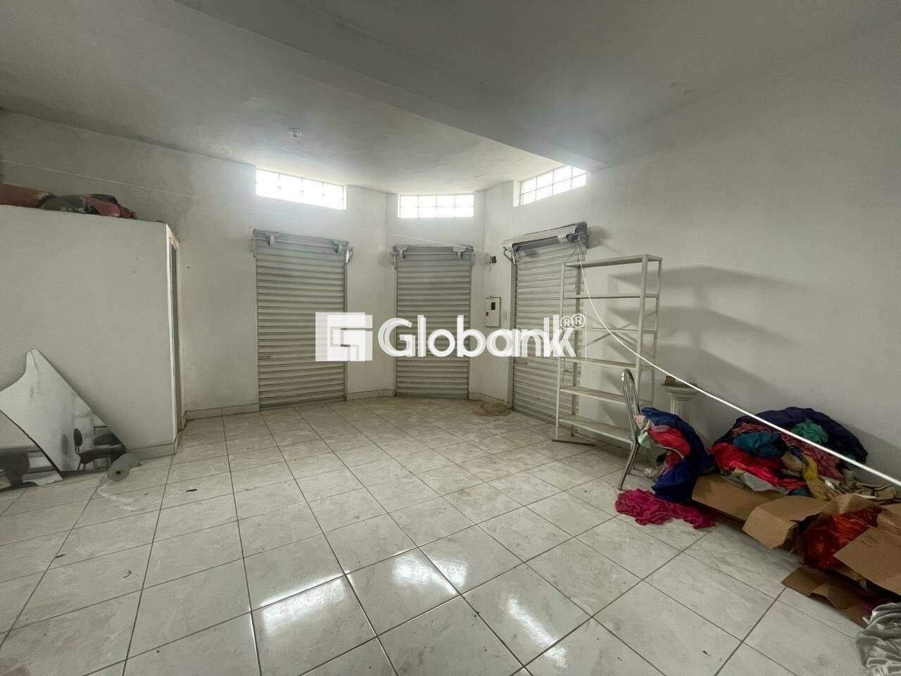 Ponto comercial para aluguel Vila Guilhermina 0m² Montes Claros MG: 2