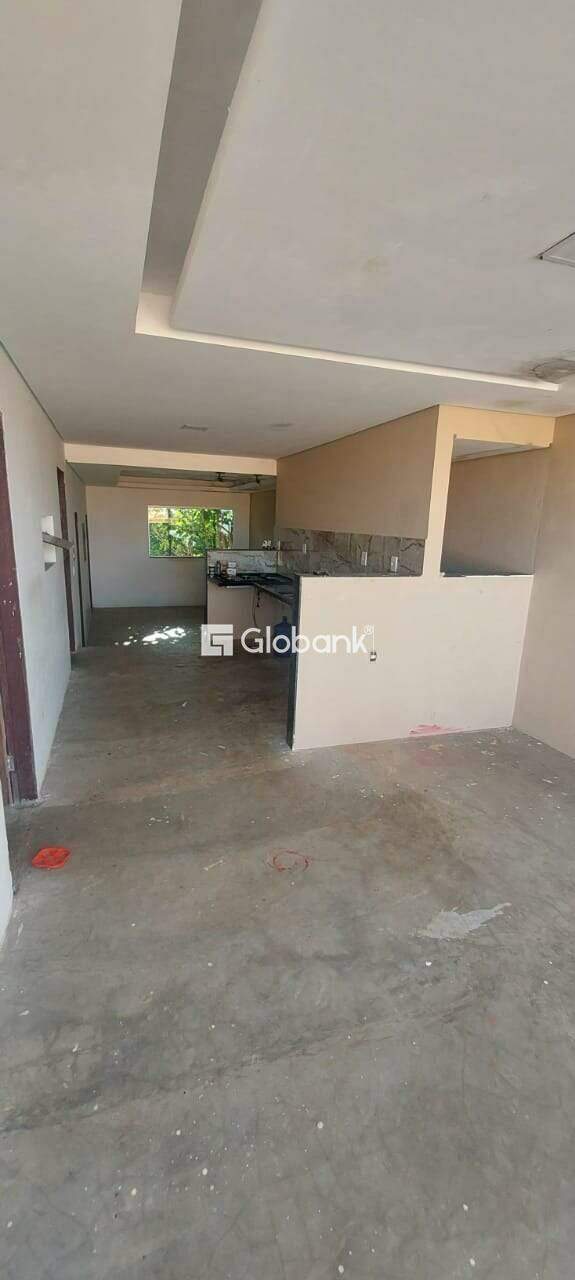 Casa 5 quartos para aluguel Residencial Vitoria II 110m² Montes Claros MG: