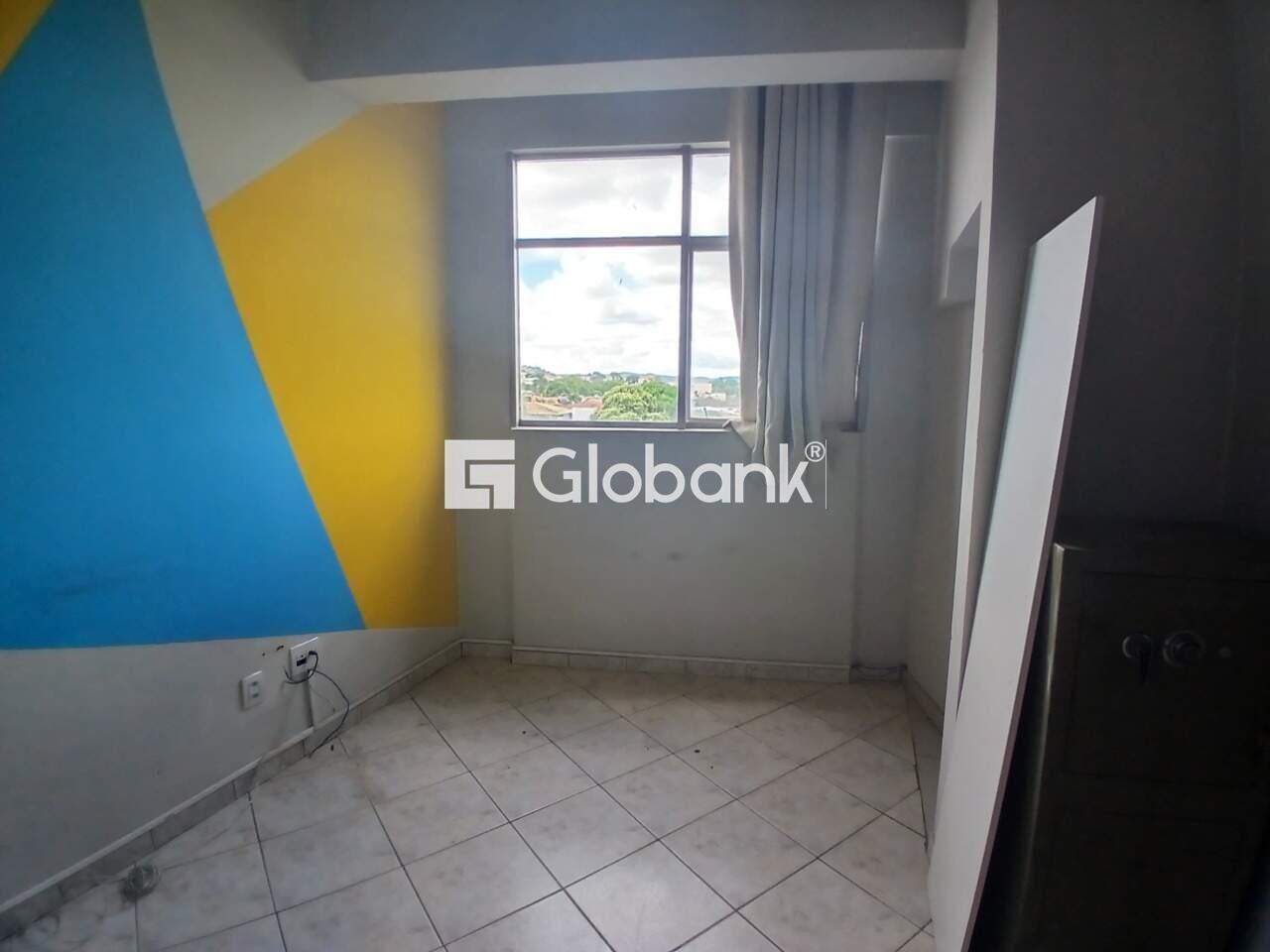 Prédio para aluguel Todos os Santos 1.160m² Montes Claros MG: Sala
