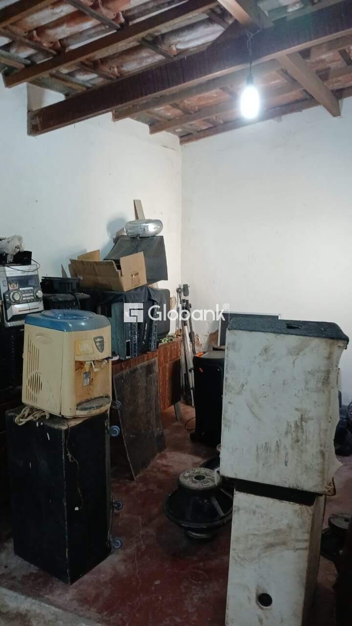 Casa 3 quartos à venda Morrinhos 0m² Montes Claros MG: 