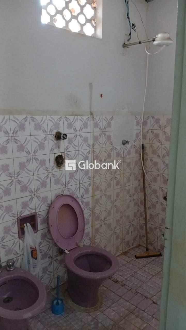 Casa 3 quartos à venda Morrinhos 0m² Montes Claros MG: 