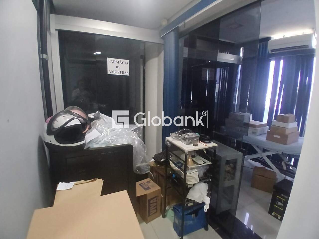 Sala comercial à venda Centro 116,39m² Montes Claros MG: 