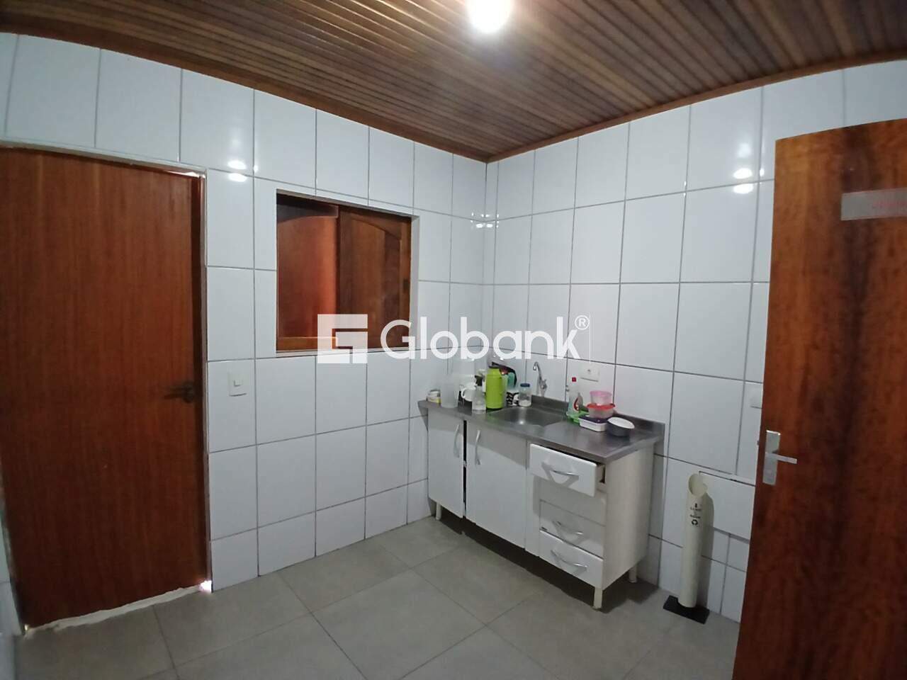 Prédio para aluguel Centro 634m² Montes Claros MG: Cozinha pr dio 2
