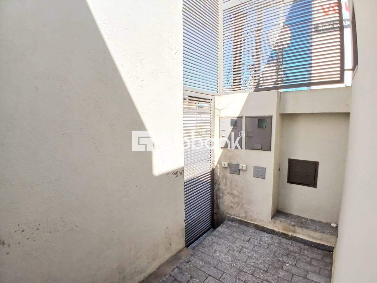 Prédio para aluguel Centro 634m² Montes Claros MG: Entrada  rea de servi os