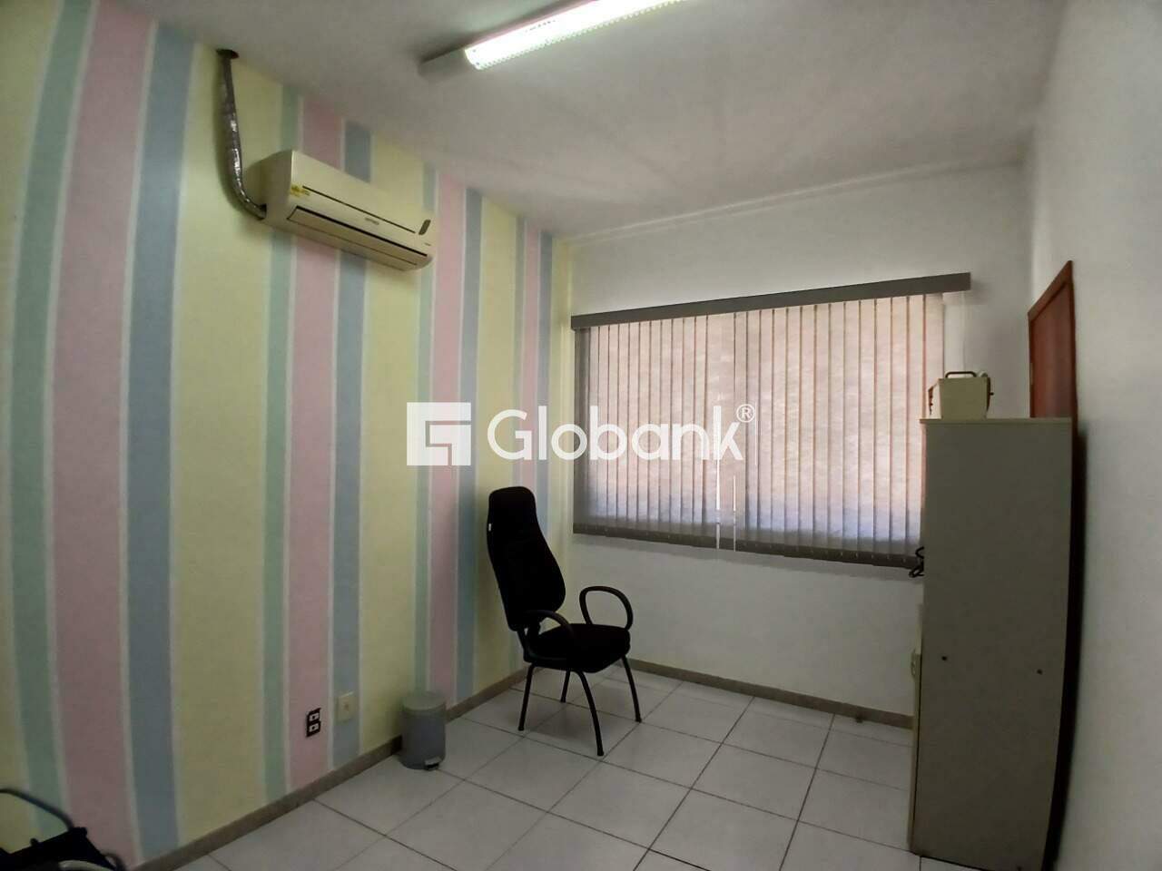 Prédio para aluguel Centro 634m² Montes Claros MG: Sala 15