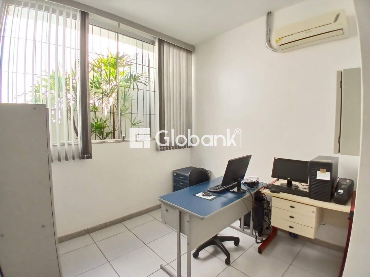 Prédio para aluguel Centro 634m² Montes Claros MG: Sala 16
