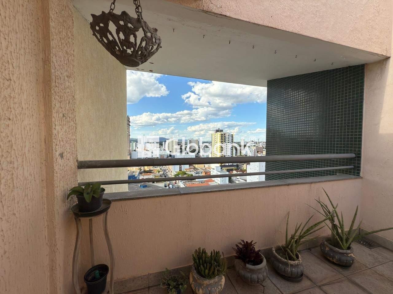 Cobertura 4 quartos à venda Centro 0m² Montes Claros MG: 