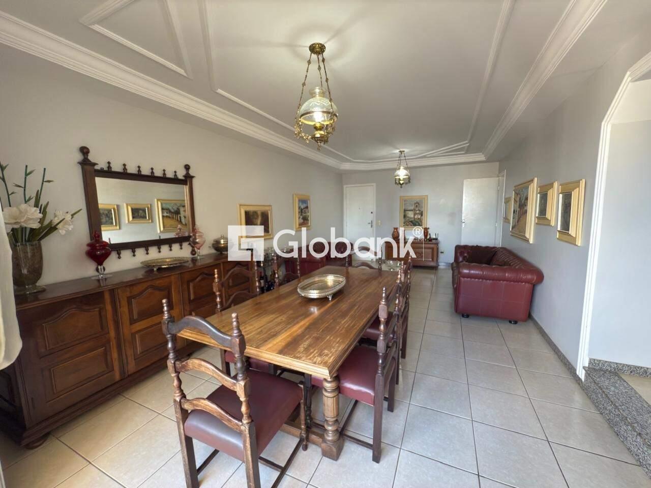 Cobertura 4 quartos à venda Centro 0m² Montes Claros MG: 